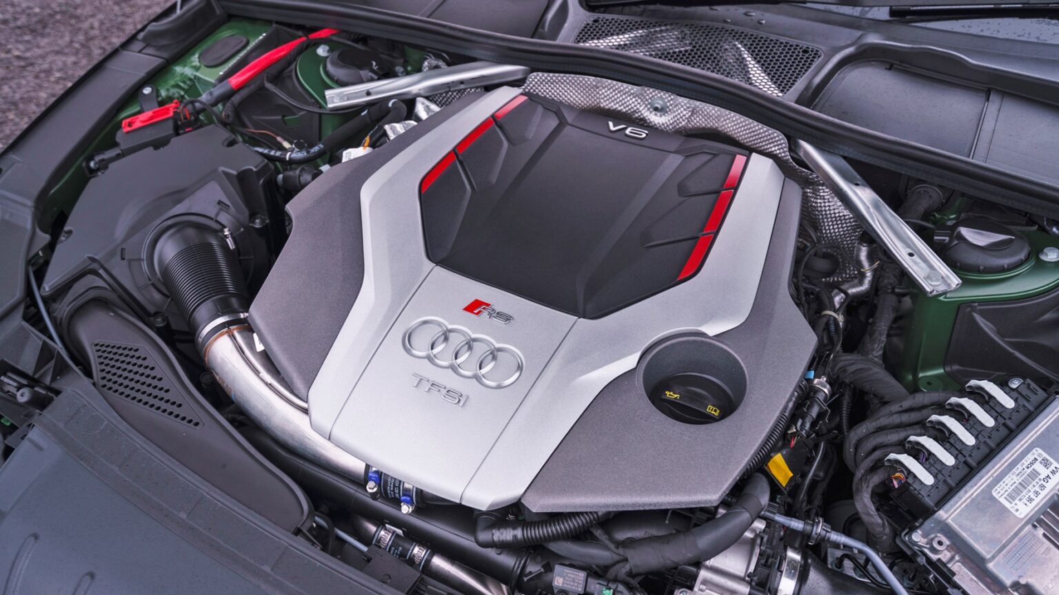 Audi RS4 2022 motor