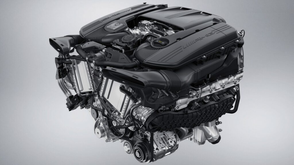 Mercedes AMG C63 Engine
