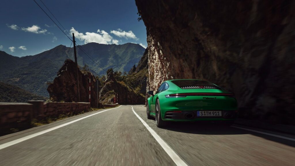 Porsche 911 Carrera T drive