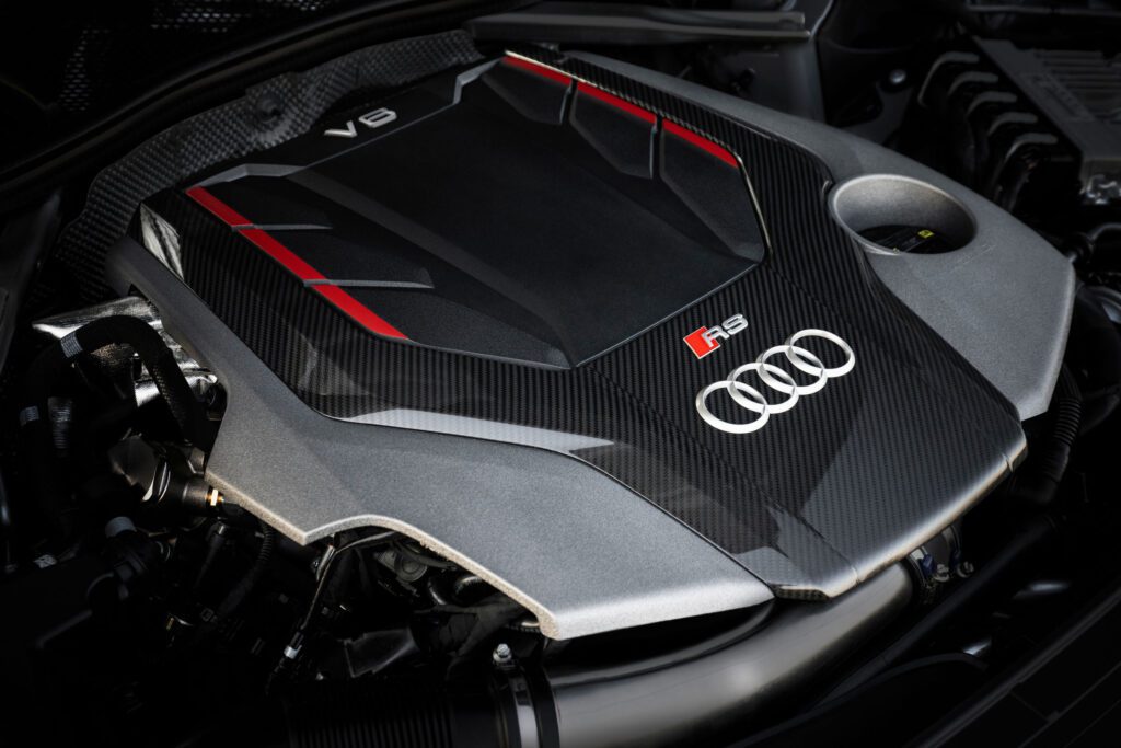 Audi RS 5 motor 1