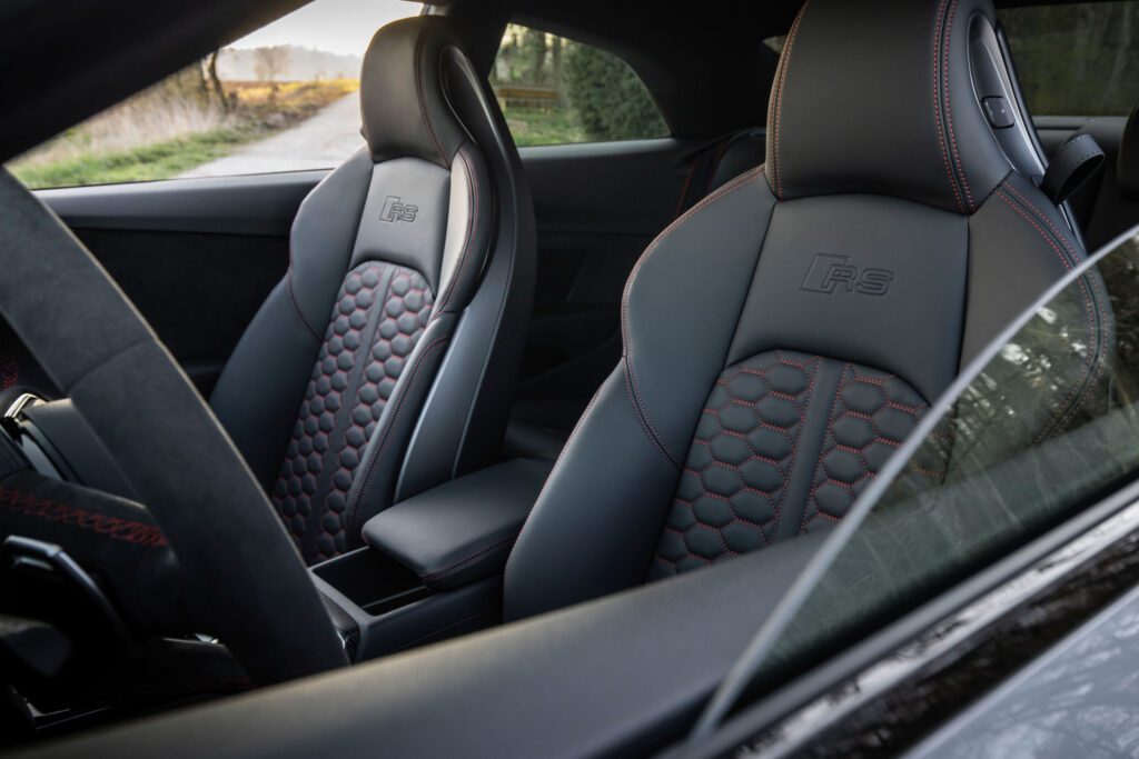 Audi RS5 stoelen