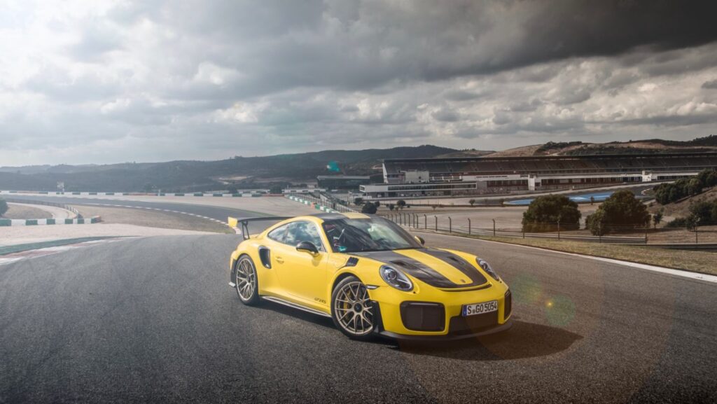 Porsche 911 GT2 RS circuit