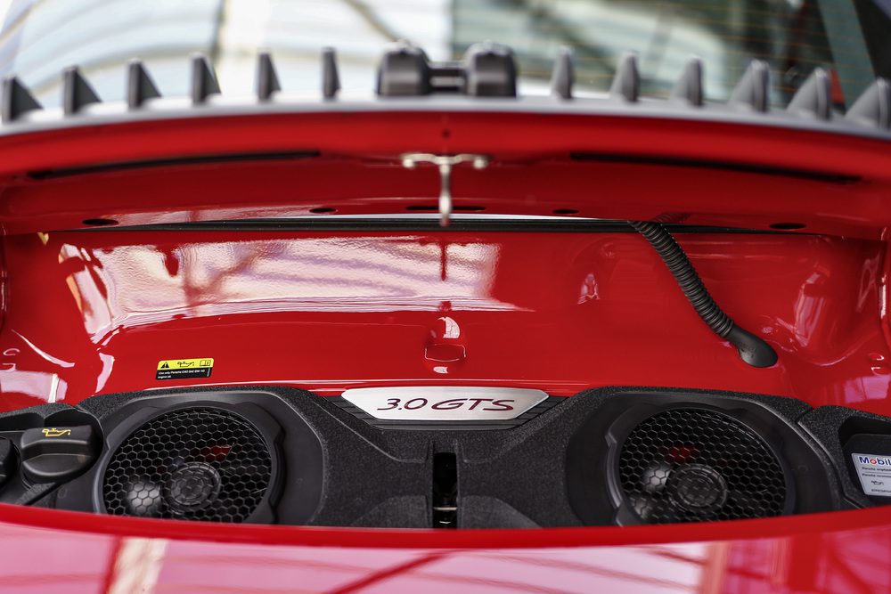 911 Carrera GTS engine