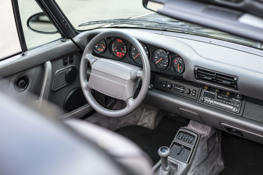 Classic Porsche 911 Targa interieur